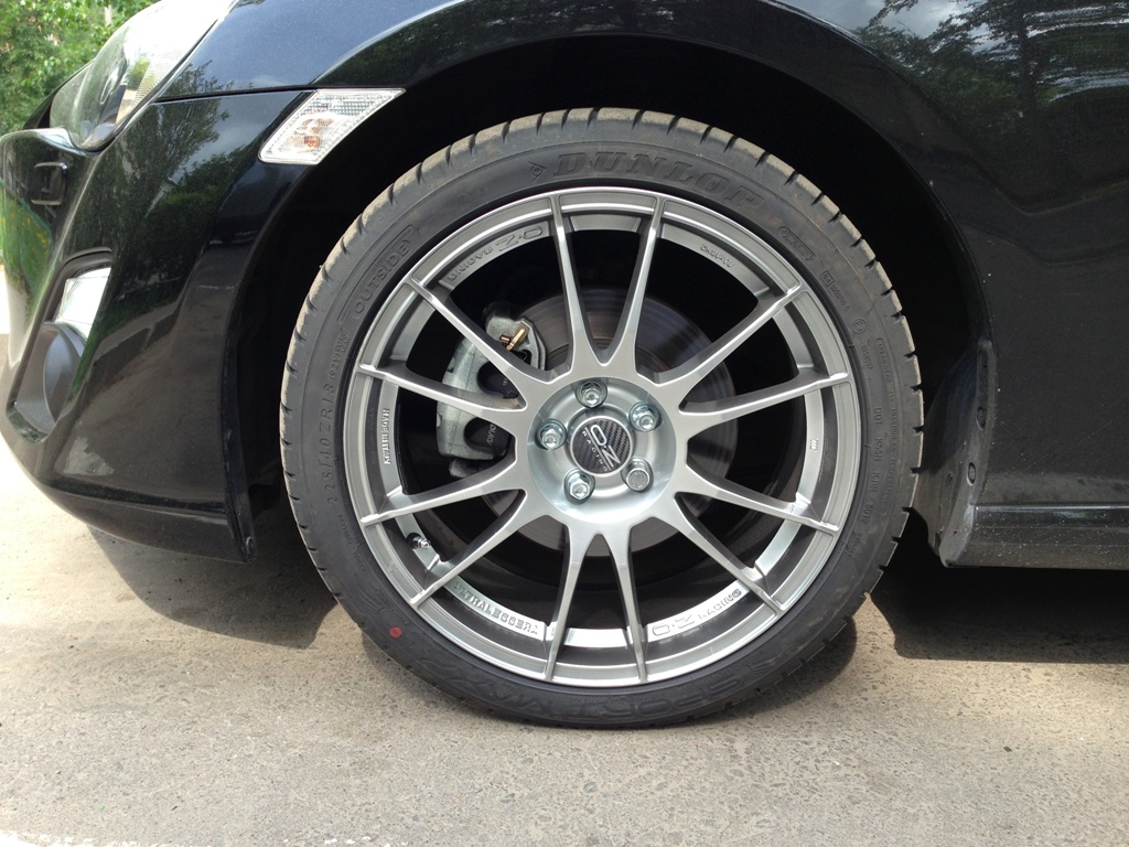 photo 1 Subaru BRZ custom wheels OZ Ultraleggera 18x8.0, ET , tire size 225/40 R18. x ET 