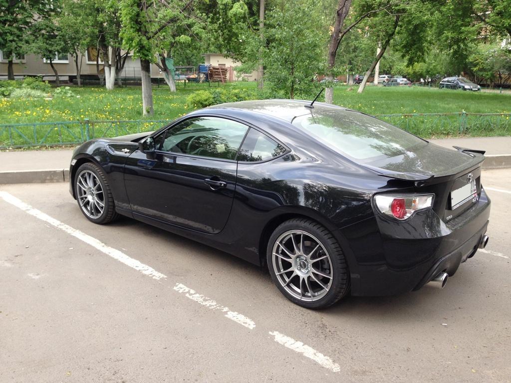 photo 6 Subaru BRZ custom wheels OZ Ultraleggera 18x8.0, ET , tire size 225/40 R18. x ET 