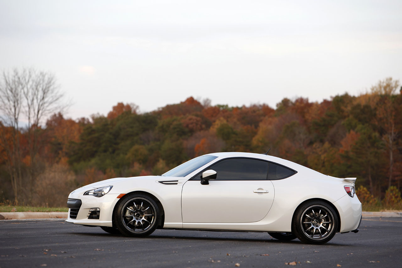 photo 3 Subaru BRZ custom wheels Rota D-Force 18x8.5, ET +48, tire size 225/40 R18. 18x9.5 ET+40 255/35 R18