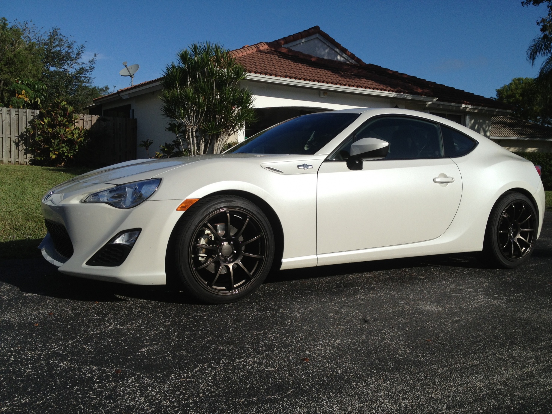 photo 1 Scion FR-S custom wheels Rota G-Force 18x8.5, ET +48, tire size X R18. 18x9.0 ET+35