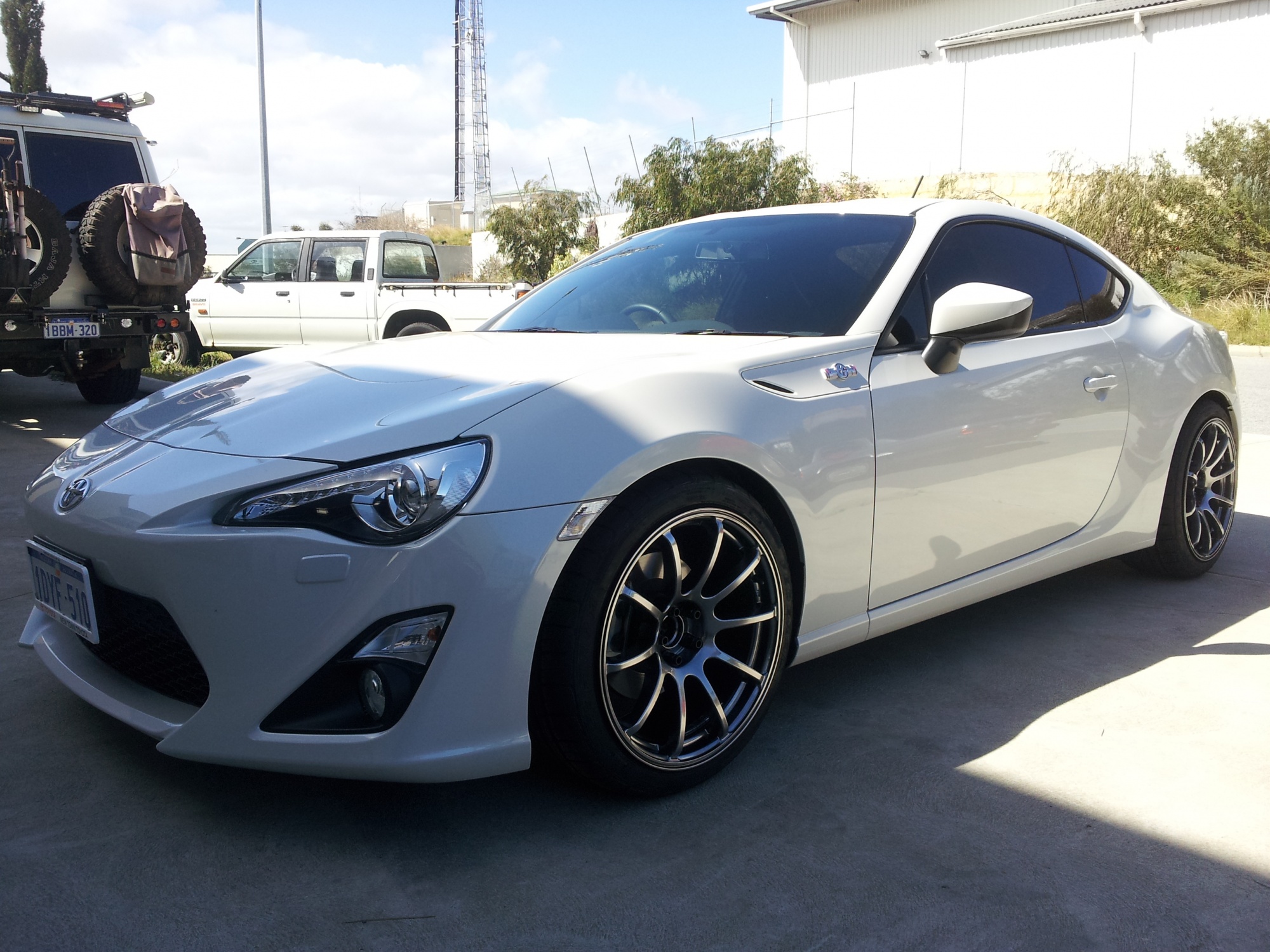 photo 3 Scion FR-S custom wheels Rota G-force 18x9.0, ET +35, tire size 225/40 R18. x ET