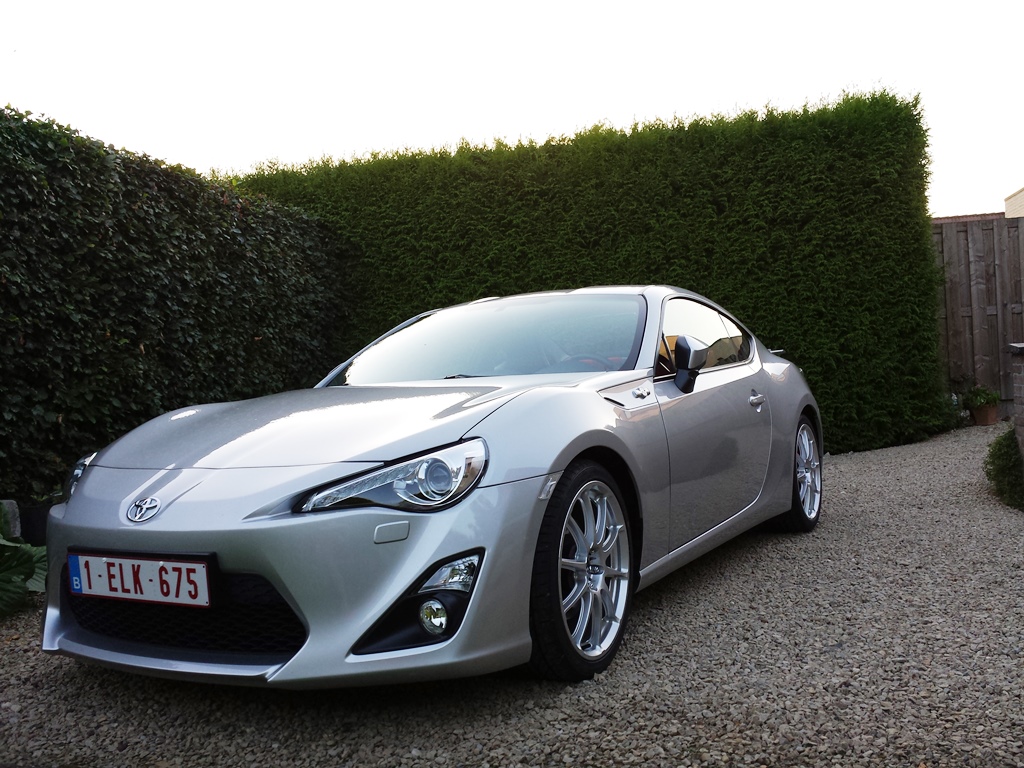 photo 5 Scion FR-S custom wheels Rota GR-A 18x7.5, ET +48, tire size 215/40 R18. x ET 