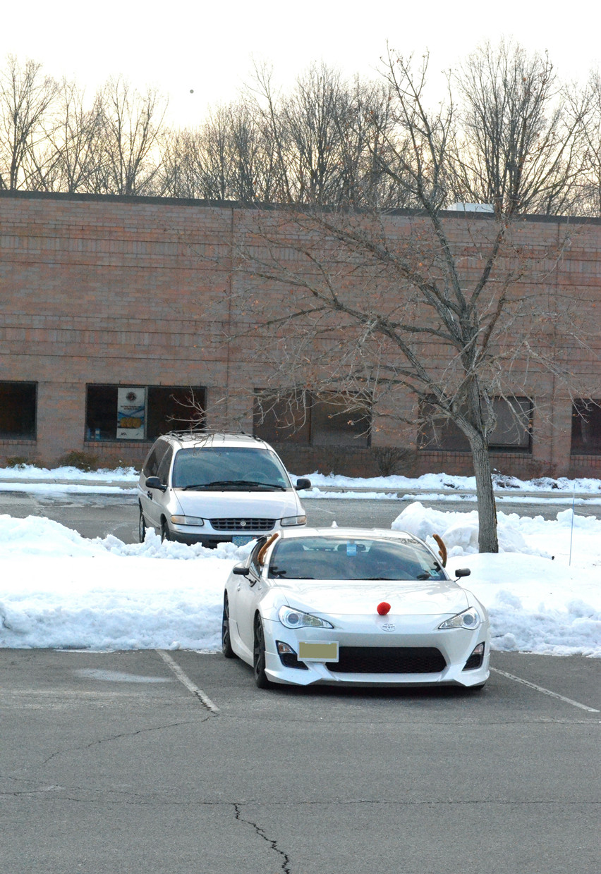 photo 4 Scion FR-S custom wheels Rota Grid 18x8.5, ET +44, tire size 225/40 R18. x ET 