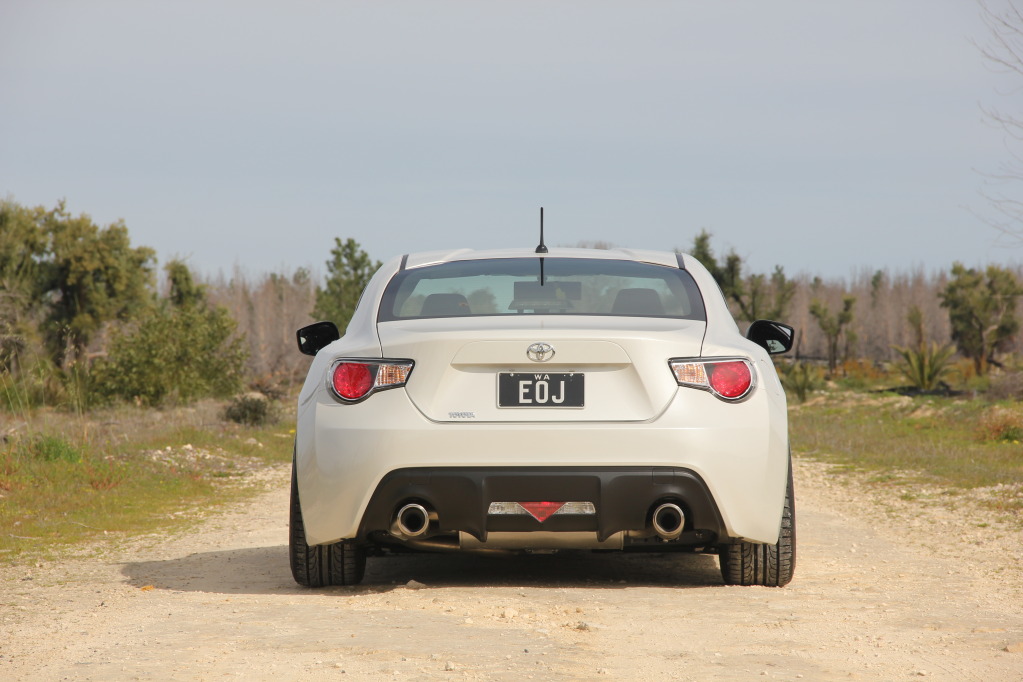 photo 8 Scion FR-S custom wheels Rota MXR 18x9.5, ET +38, tire size 225/ R18. x ET 235/ R
