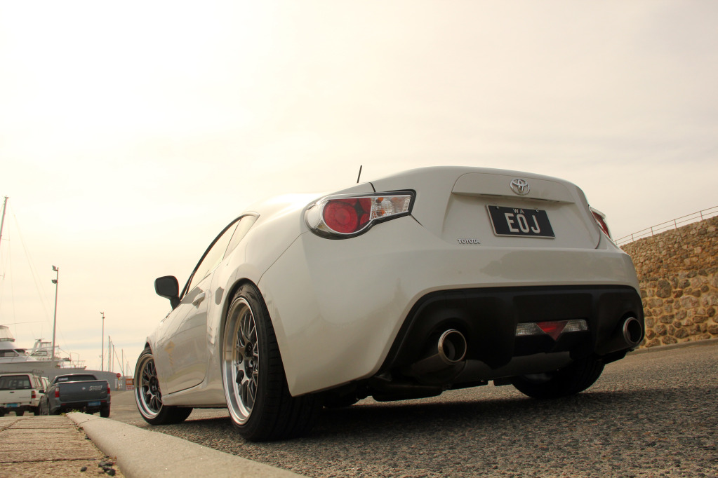 photo 9 Scion FR-S custom wheels Rota MXR 18x9.5, ET +38, tire size 225/ R18. x ET 235/ R