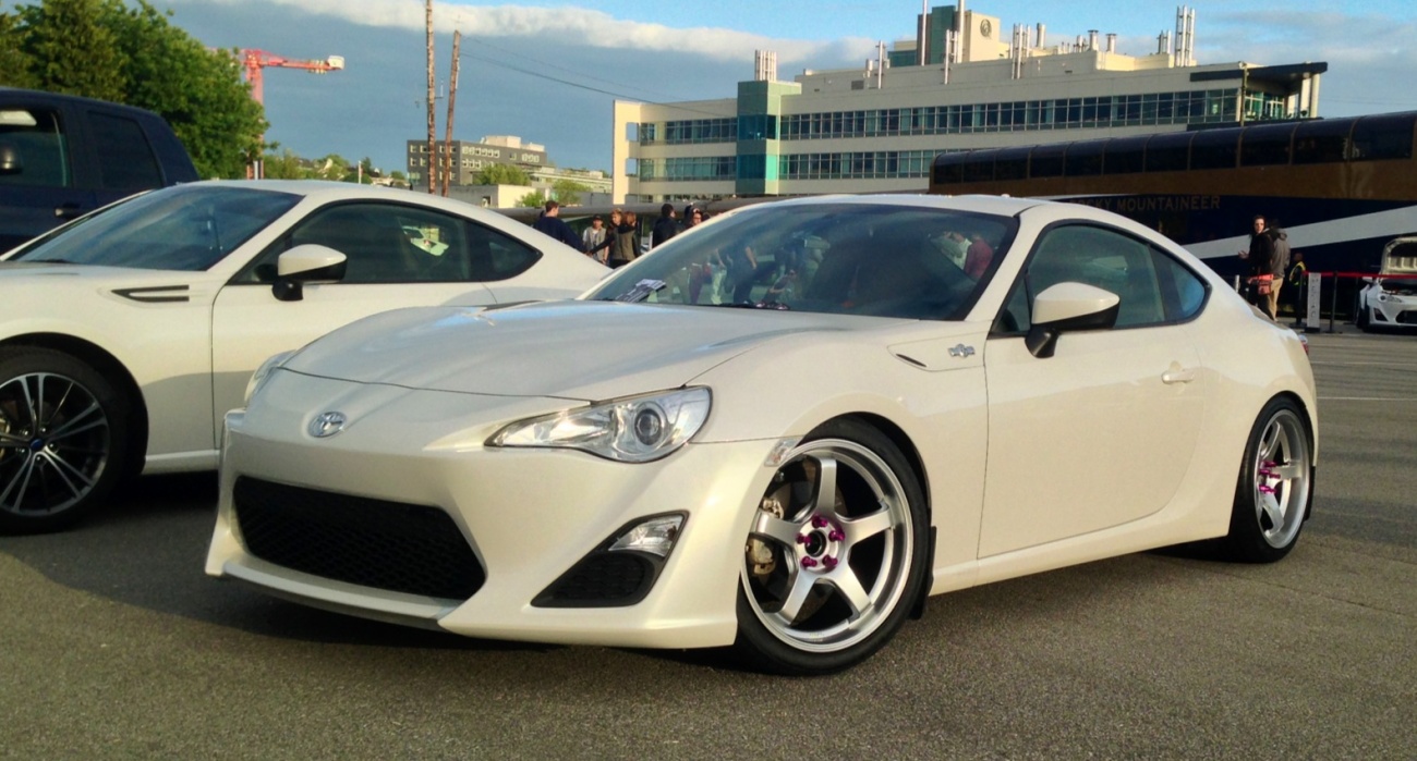 photo 1 Scion FR-S custom wheels Rota RT5 18x8.5, ET +44, tire size 235/40 R18. 18x9.5 ET+44 255/35 R18