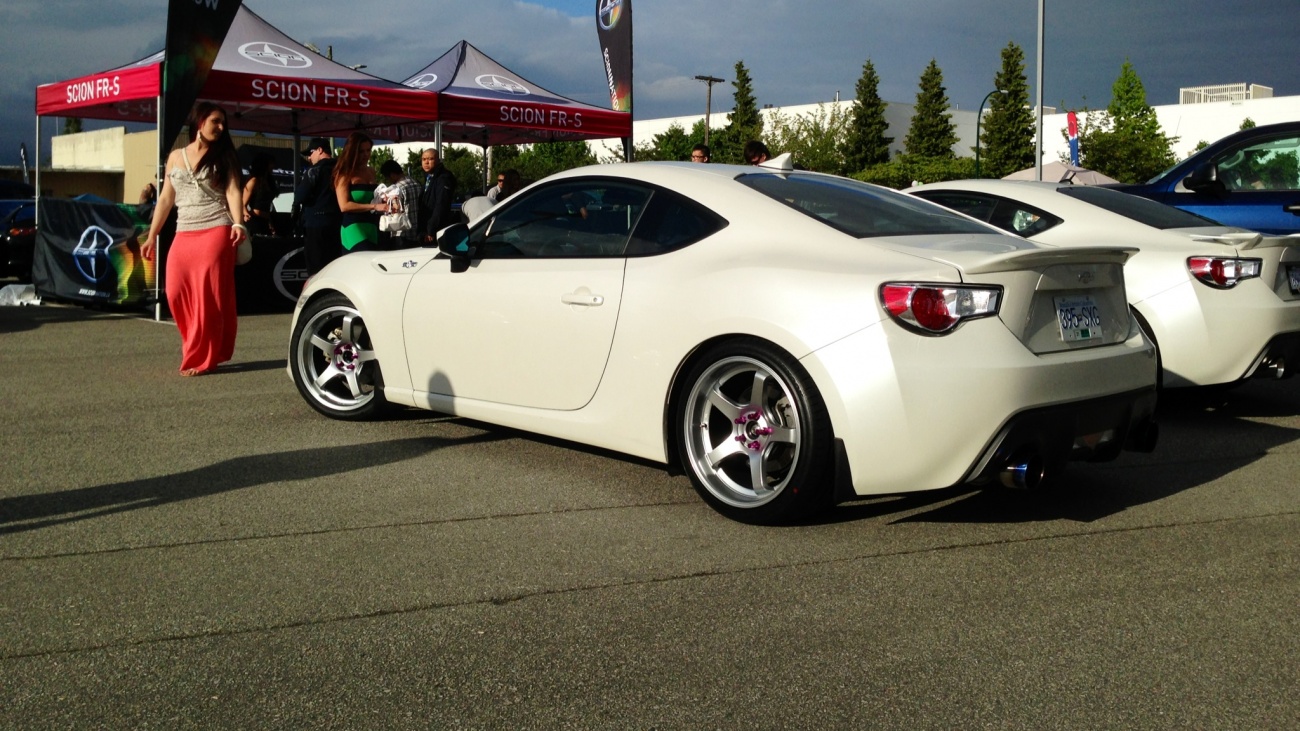 photo 2 Scion FR-S custom wheels Rota RT5 18x8.5, ET +44, tire size 235/40 R18. 18x9.5 ET+44 255/35 R18