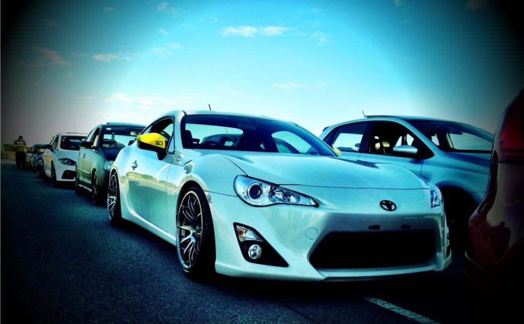 photo 1 Scion FR-S custom wheels Rota T2R 18x9.5, ET +38, tire size 225/ R18. x ET 235/ R