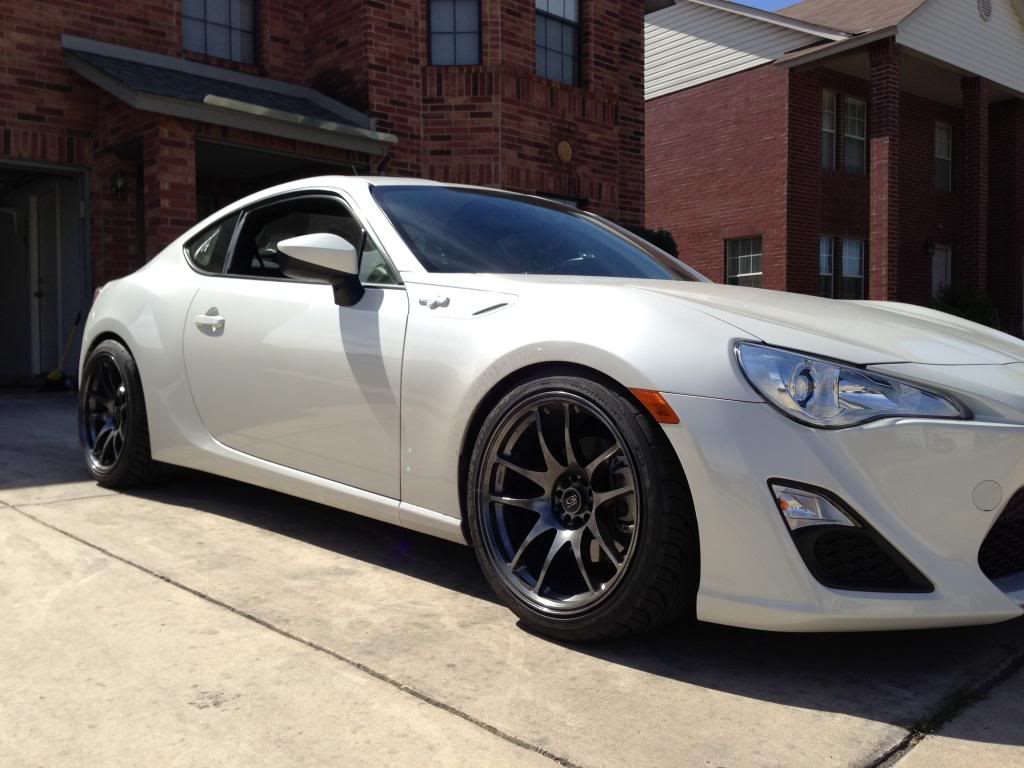 photo 1 Scion FR-S custom wheels Rota Torque 18x9.5, ET +35, tire size 255/35 R18. x ET 