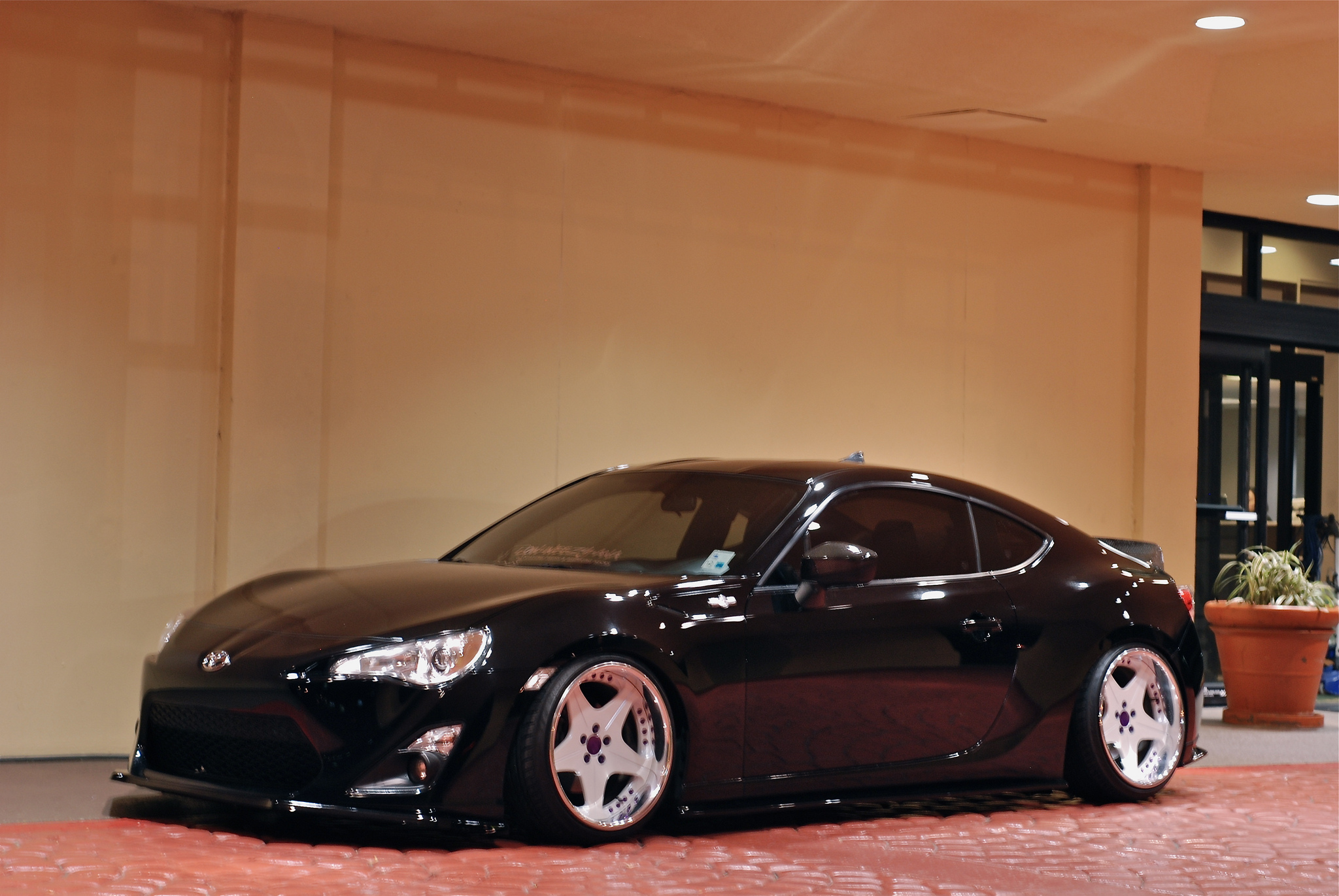 photo 3 Scion FR-S custom wheels Super Star Leon Hardiritt Orden 18x10.0, ET +18, tire size X R18. x ET 