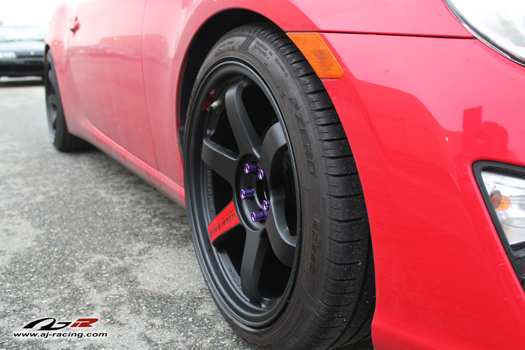 photo 3 Scion FR-S custom wheels Volk Racing TE37SL 18x9.5, ET +40, tire size 245/40 R18. x ET 