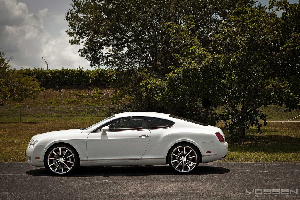 photo 4 Bentley Continental GT custom wheels Vossen VVS-CV1 22x9.0, ET , tire size X R22. 22x10.5 ET