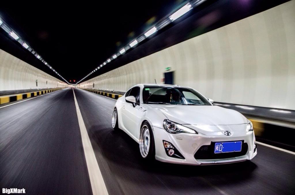 photo 3 Scion FR-S custom wheels Work Meister S1R 18x9.5, ET +30, tire size 225/40 R18. 18x10.0 ET+30 