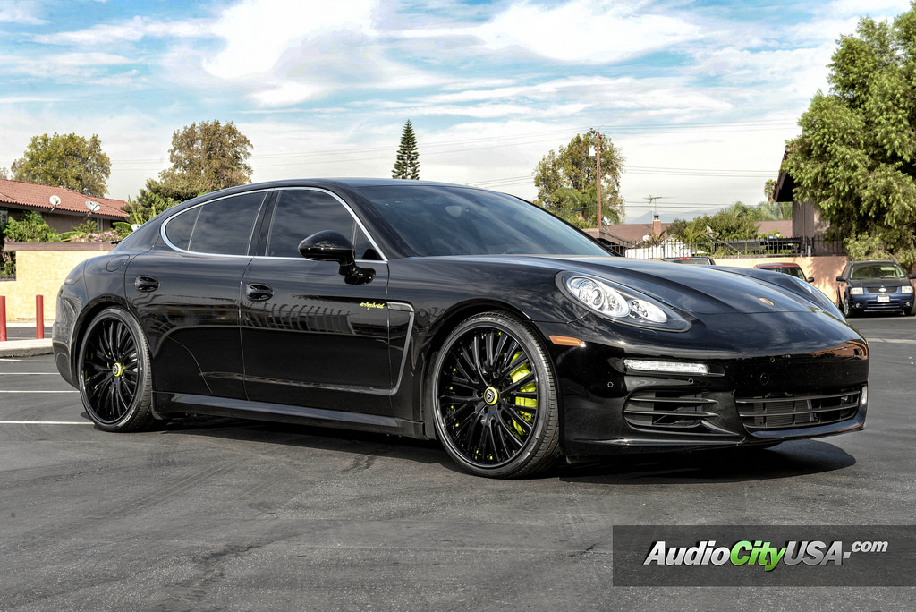 photo 3 Porsche Panamera E-Hybrid custom wheels Lexani LF 713 22x9.0, ET , tire size 245/30 R22. 22x10.5 ET 295/25 R22