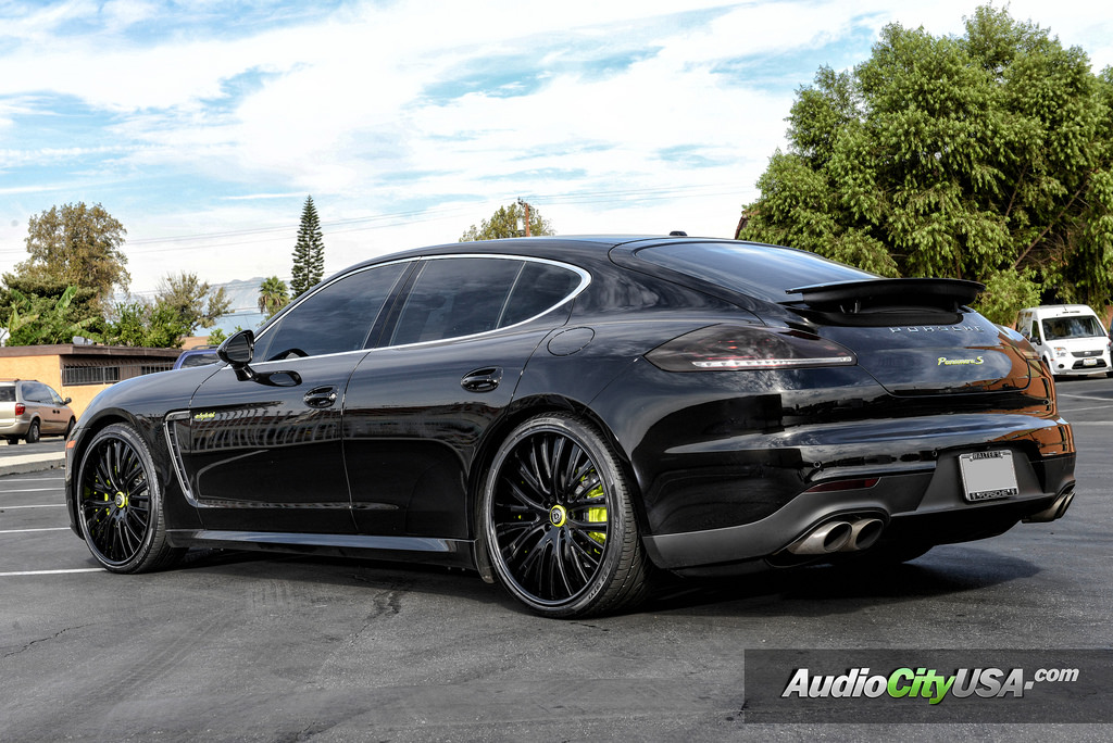 photo 5 Porsche Panamera E-Hybrid custom wheels Lexani LF 713 22x9.0, ET , tire size 245/30 R22. 22x10.5 ET 295/25 R22