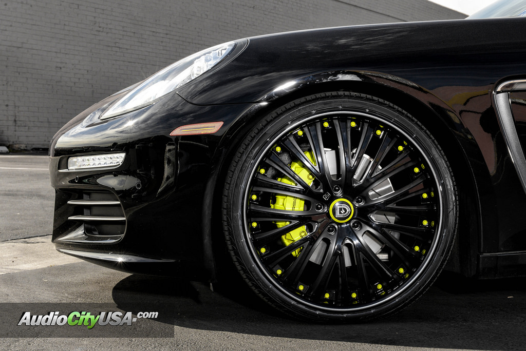photo 6 Porsche Panamera E-Hybrid custom wheels Lexani LF 713 22x9.0, ET , tire size 245/30 R22. 22x10.5 ET 295/25 R22