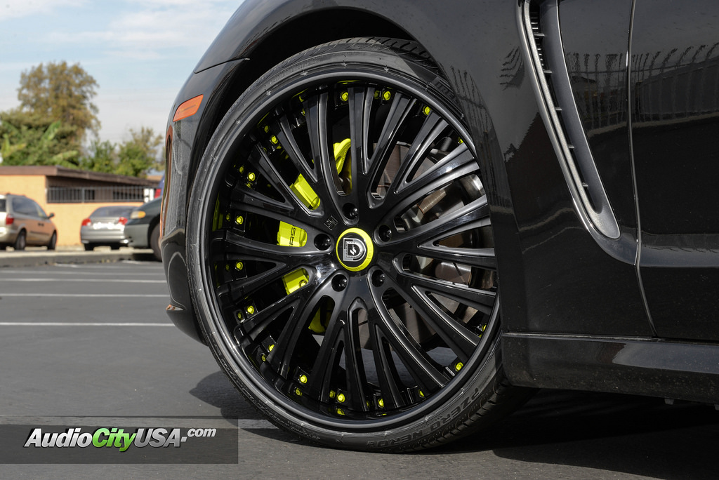 photo 7 Porsche Panamera E-Hybrid custom wheels Lexani LF 713 22x9.0, ET , tire size 245/30 R22. 22x10.5 ET 295/25 R22
