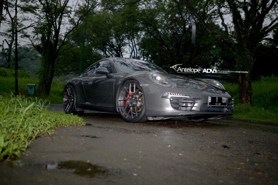 photo 2 Porsche 911 custom wheels ADV.1 7 MV2 SL 21x9.0, ET , tire size X R21. 21x12.5 ET 