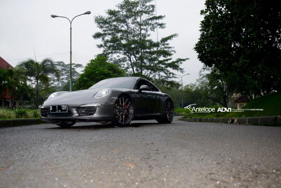 photo 7 Porsche 911 custom wheels ADV.1 7 MV2 SL 21x9.0, ET , tire size X R21. 21x12.5 ET 