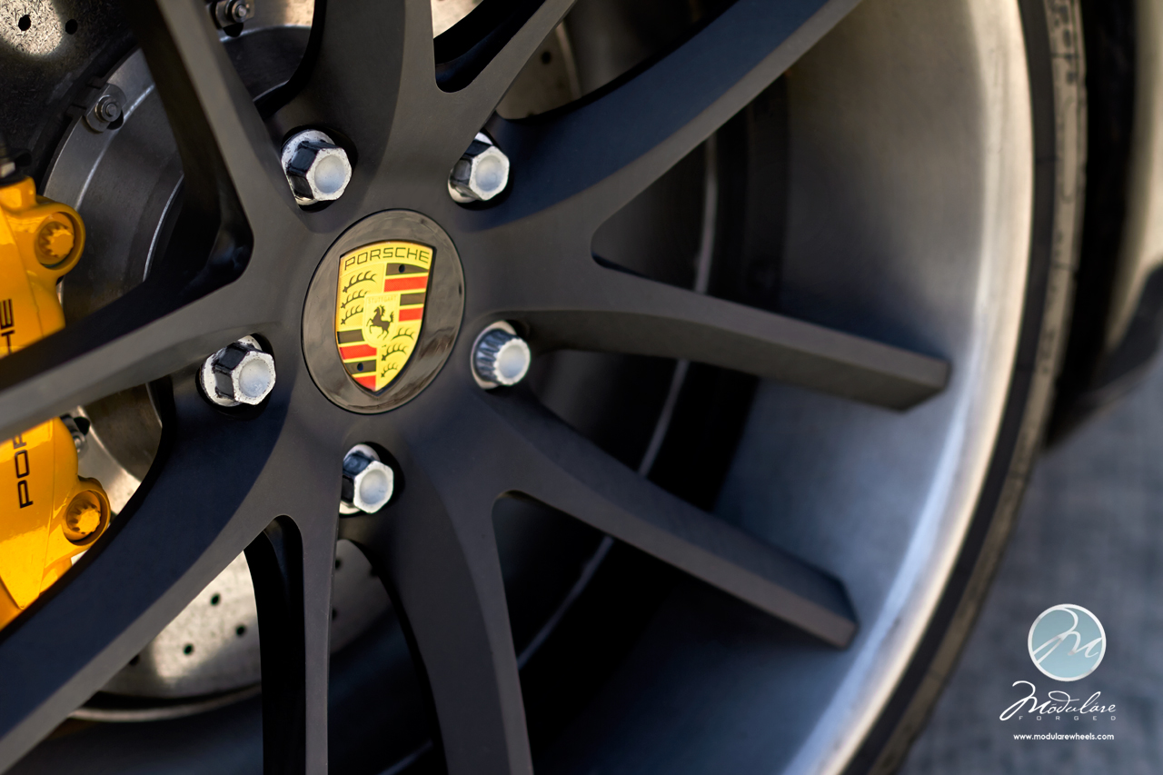 photo 3 Porsche 911 custom wheels Modulare C30-DC 20x8.5, ET , tire size 245/30 R20. 20x12.0 ET 325/25 R20
