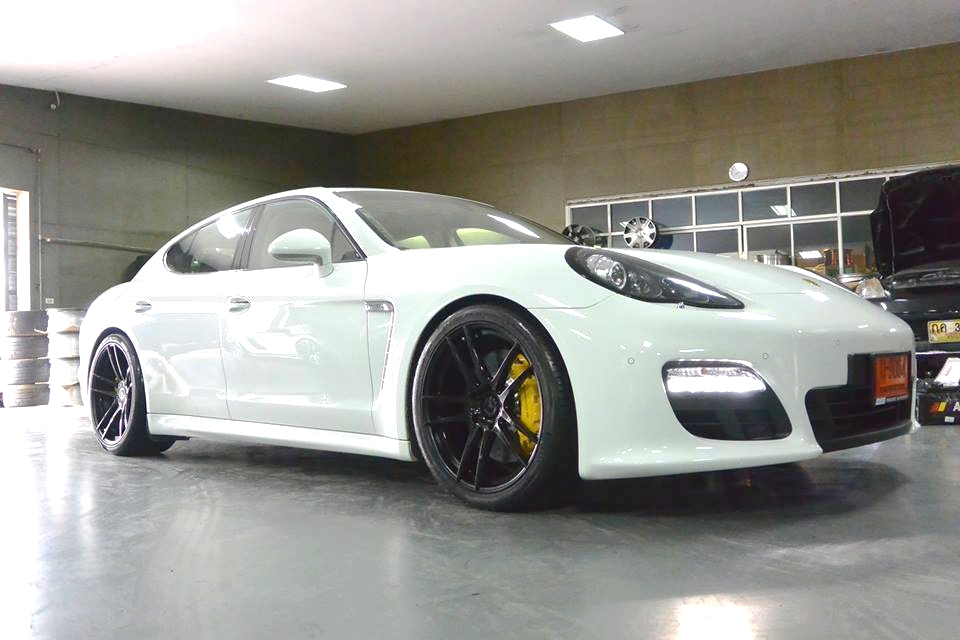 photo 1 Porsche Panamera custom wheels BC Forged HB-R5 21x, ET , tire size X R21. x ET 
