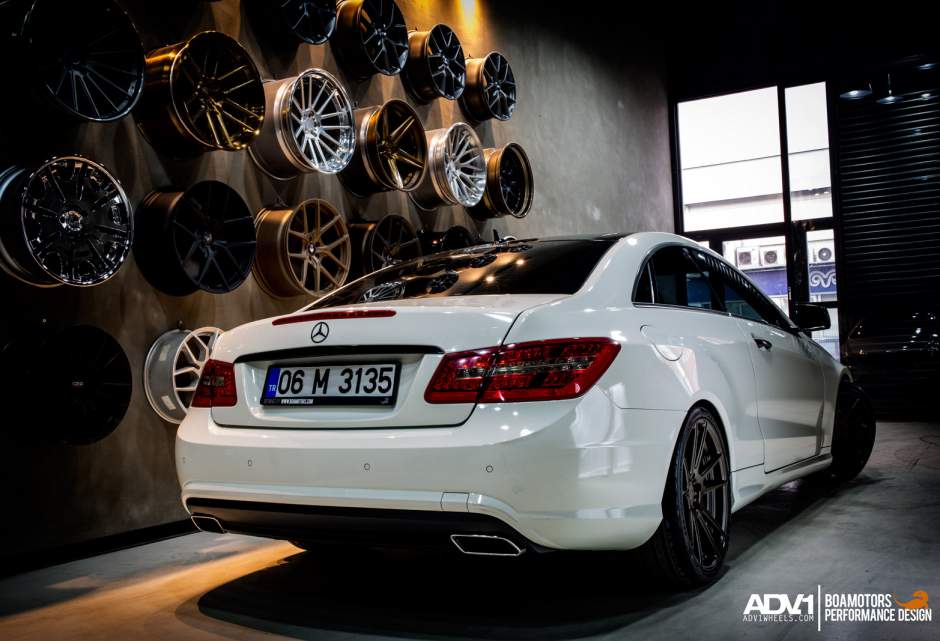 photo 5 Mercedes-Benz E-Class custom wheels ADV.1 5.2MV2 19x8.5, ET , tire size X R19. 19x9.0 ET 