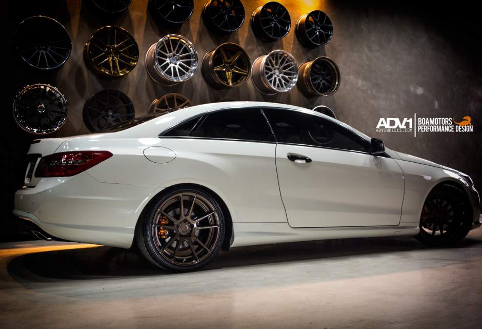 photo 6 Mercedes-Benz E-Class custom wheels ADV.1 5.2MV2 19x8.5, ET , tire size X R19. 19x9.0 ET 
