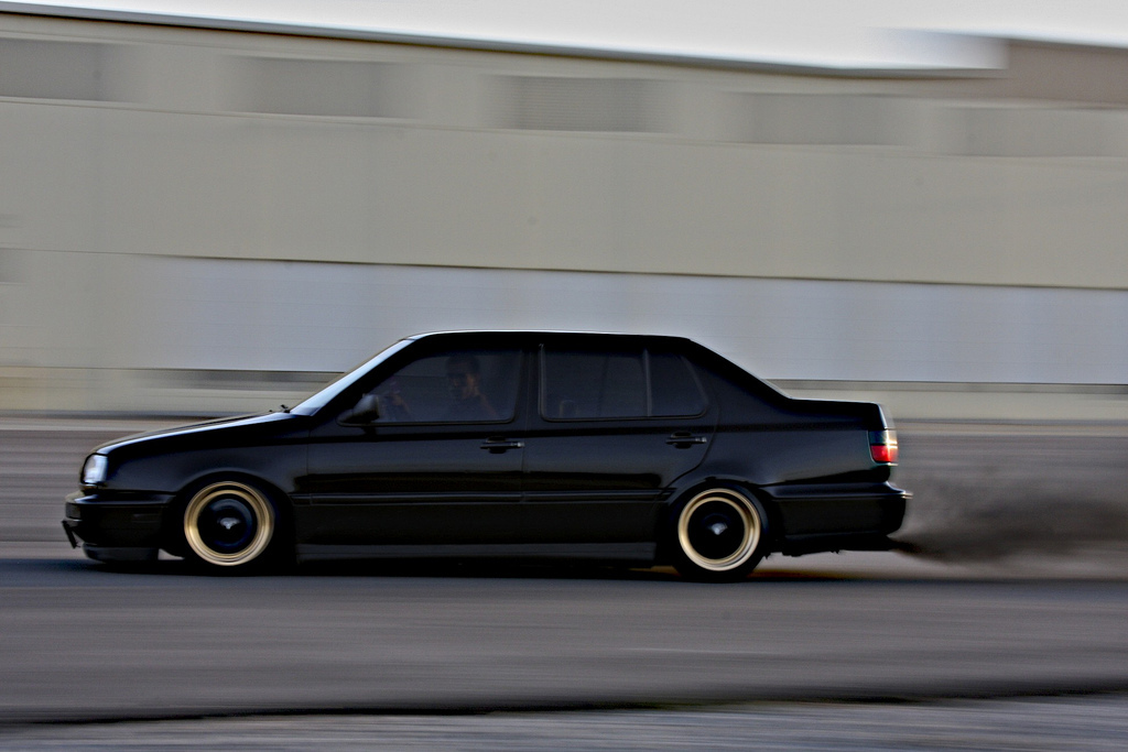 photo 4 Volkswagen Jetta custom wheels   15x7.5, ET +15, tire size 165/50 R15. 15x8.5 ET+8 195/45 R15