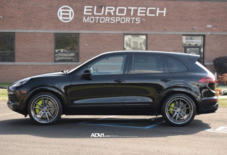 photo 2 Porsche Cayenne custom wheels ADV.1 5.2 Track Spec SL 22x10.5, ET , tire size X R22. x ET 