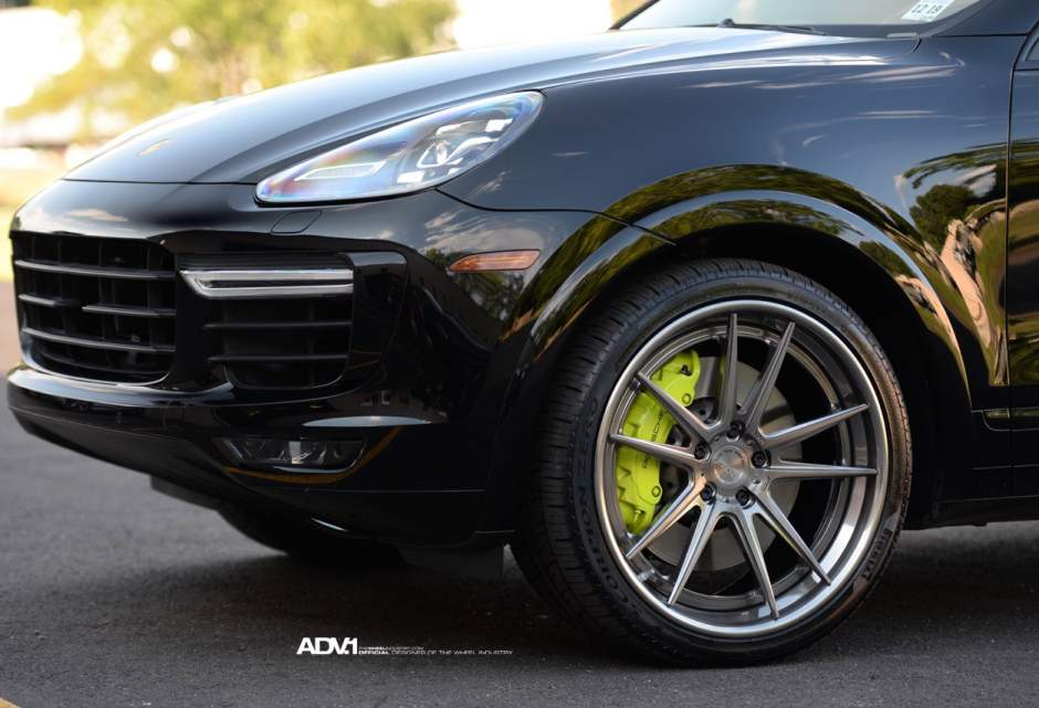 photo 4 Porsche Cayenne custom wheels ADV.1 5.2 Track Spec SL 22x10.5, ET , tire size X R22. x ET 