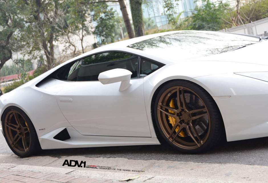 photo 2 Lamborghini Huracan custom wheels ADV.1 05 MV1 CS 20x8.5, ET , tire size X R20. 20x11.0 ET 