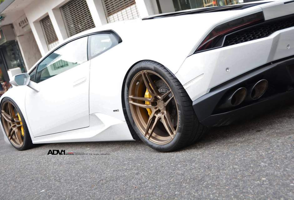 photo 5 Lamborghini Huracan custom wheels ADV.1 05 MV1 CS 20x8.5, ET , tire size X R20. 20x11.0 ET 