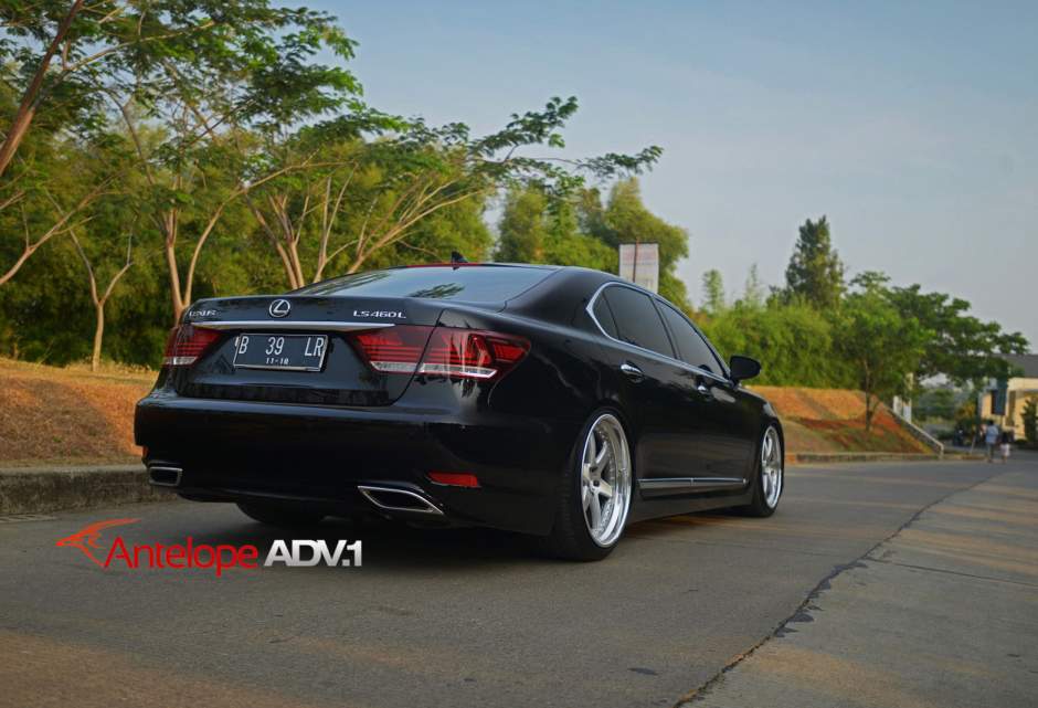 photo 2 Lexus LS 460 custom wheels ADV.1 6TF 21x9.5, ET , tire size X R21. 21x12.5 ET 