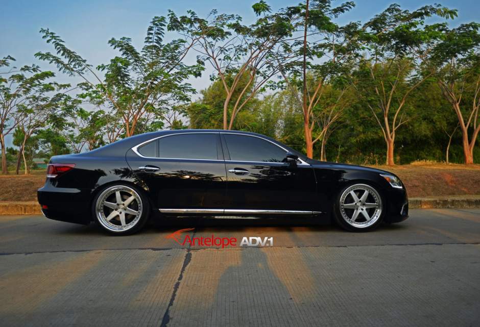 photo 1 Lexus LS 460 custom wheels ADV.1 6TF 21x9.5, ET , tire size X R21. 21x12.5 ET 