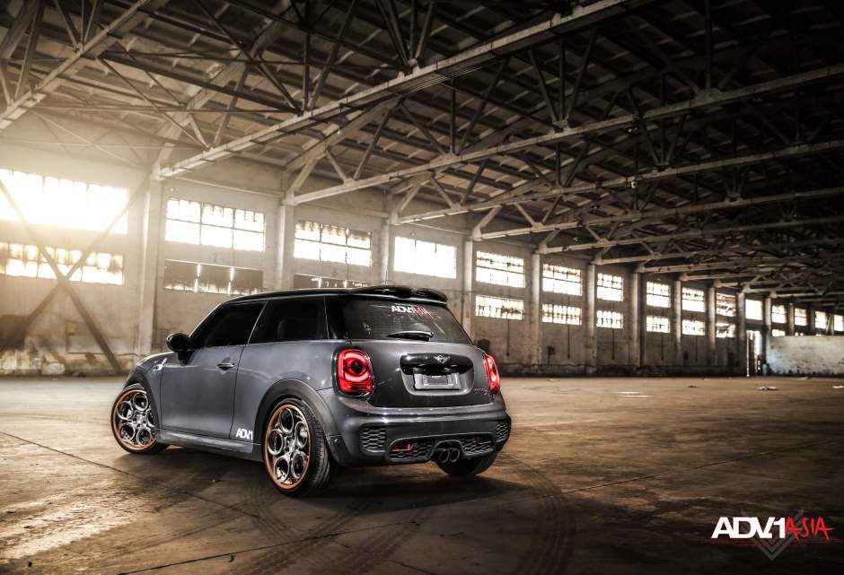 photo 5 MINI Cooper S custom wheels ADV.1 05C Track Spec CS 19x8.0, ET , tire size X R19. x ET 