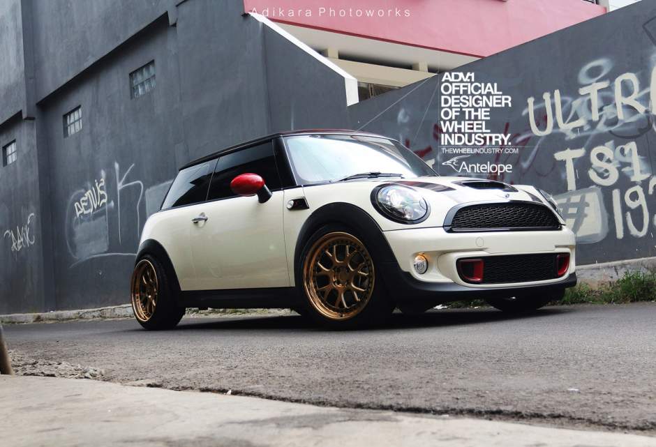 photo 3 MINI Cooper S custom wheels ADV.1 7 Track Function SL 18x8.5, ET , tire size X R18. 18x9.5 ET 