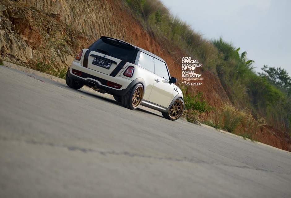 photo 5 MINI Cooper S custom wheels ADV.1 7 Track Function SL 18x8.5, ET , tire size X R18. 18x9.5 ET 
