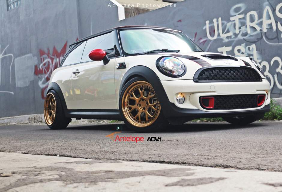 photo 8 MINI Cooper S custom wheels ADV.1 7 Track Function SL 18x8.5, ET , tire size X R18. 18x9.5 ET 