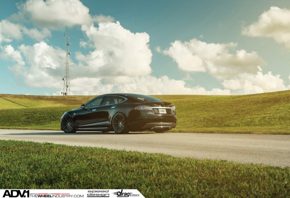 photo 7 Tesla Model S custom wheels ADV.1 MAG9.2 Pulse M.V1 21x9.0, ET , tire size X R21. 21x10.5 ET 