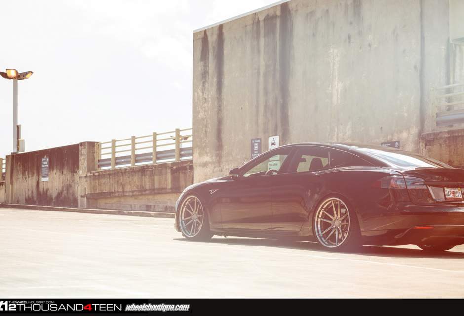 photo 4 Tesla Model S custom wheels ADV.1 5.2TSCS 22x9.5, ET , tire size X R22. 22x11.0 ET 