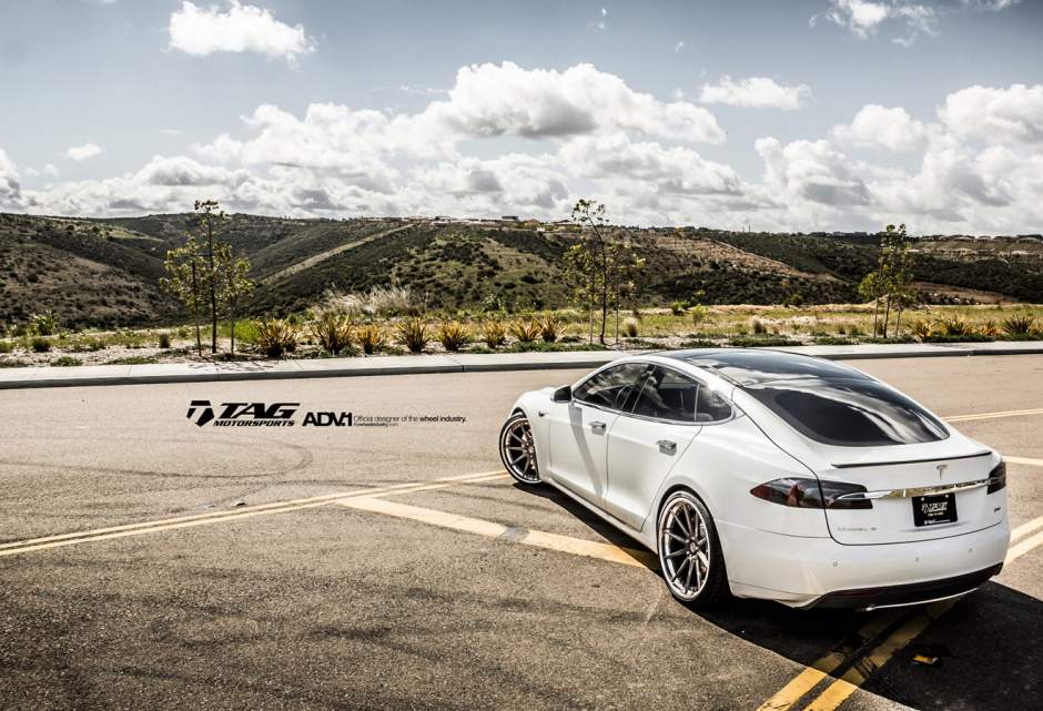 photo 2 Tesla Model S custom wheels ADV.1 10TSSL 22x9.0, ET , tire size X R22. 22x10.5 ET 