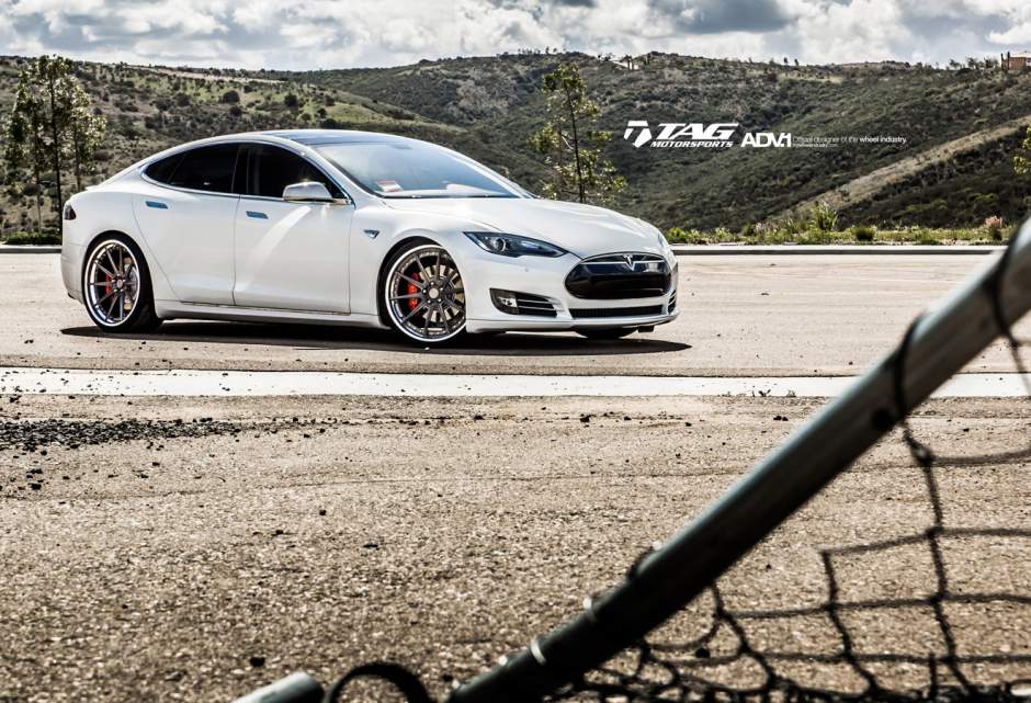 photo 4 Tesla Model S custom wheels ADV.1 10TSSL 22x9.0, ET , tire size X R22. 22x10.5 ET 