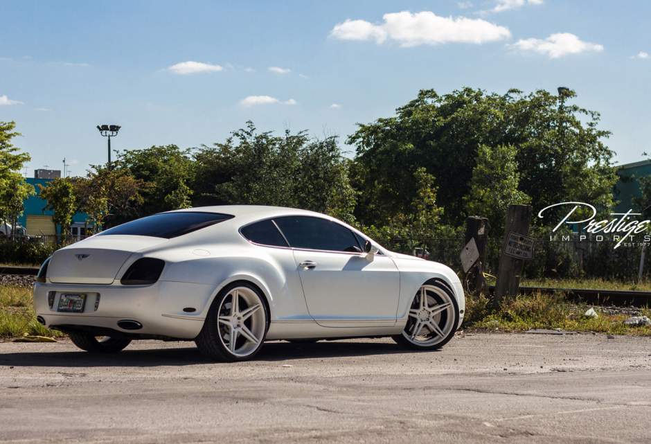 photo 3 Bentley Continental GT custom wheels ADV.1 05DC 22x9.5, ET , tire size X R22. 22x10.5 ET