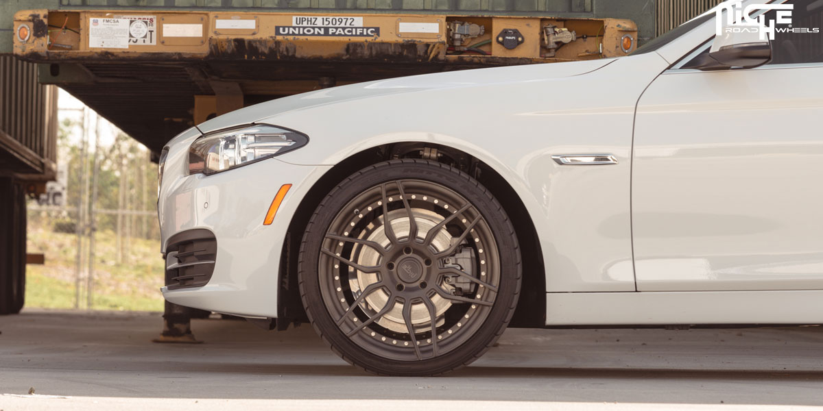 photo 1 BMW 528 custom wheels Niche Vella 20x9.0, ET , tire size X R20. 20x10.5 ET