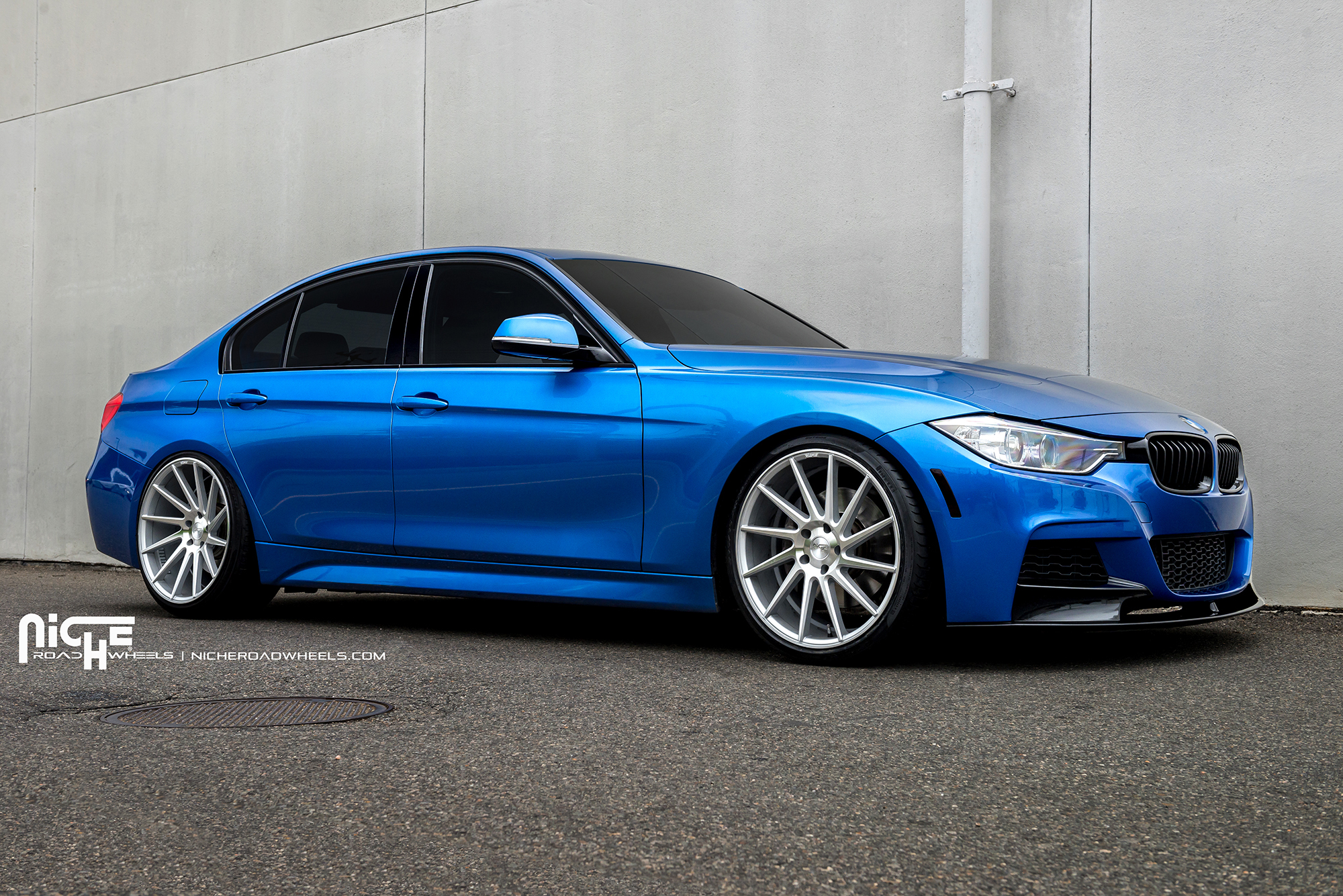 photo 3 BMW 335 custom wheels Niche Surge - M112 20x8.5, ET +35, tire size 235/35 R20. 20x10.5 ET+35 255/35 R20
