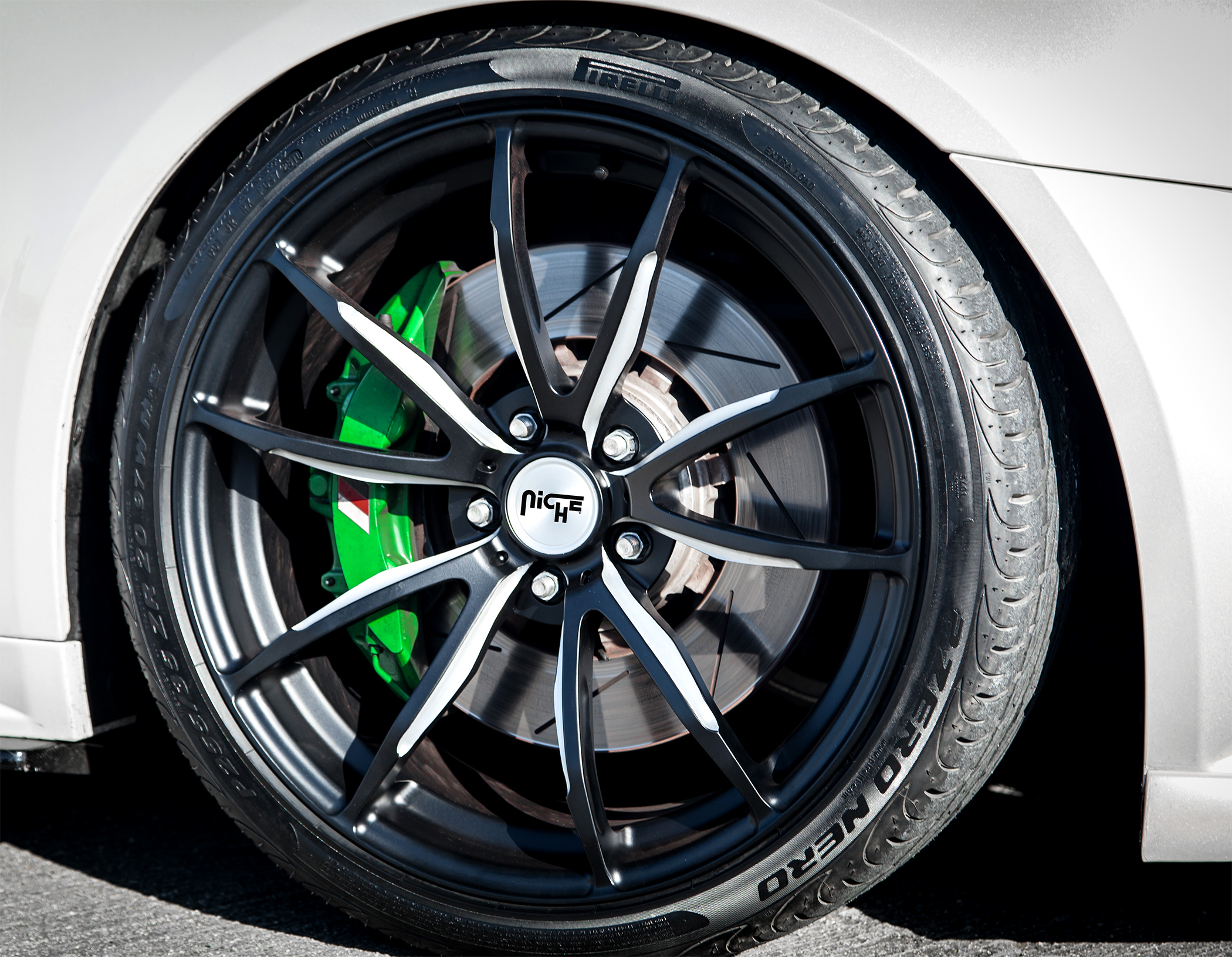 photo 1 Cadillac CTS-V custom wheels Niche Monza 20x9.0, ET , tire size X R20. 20x10.5 ET
