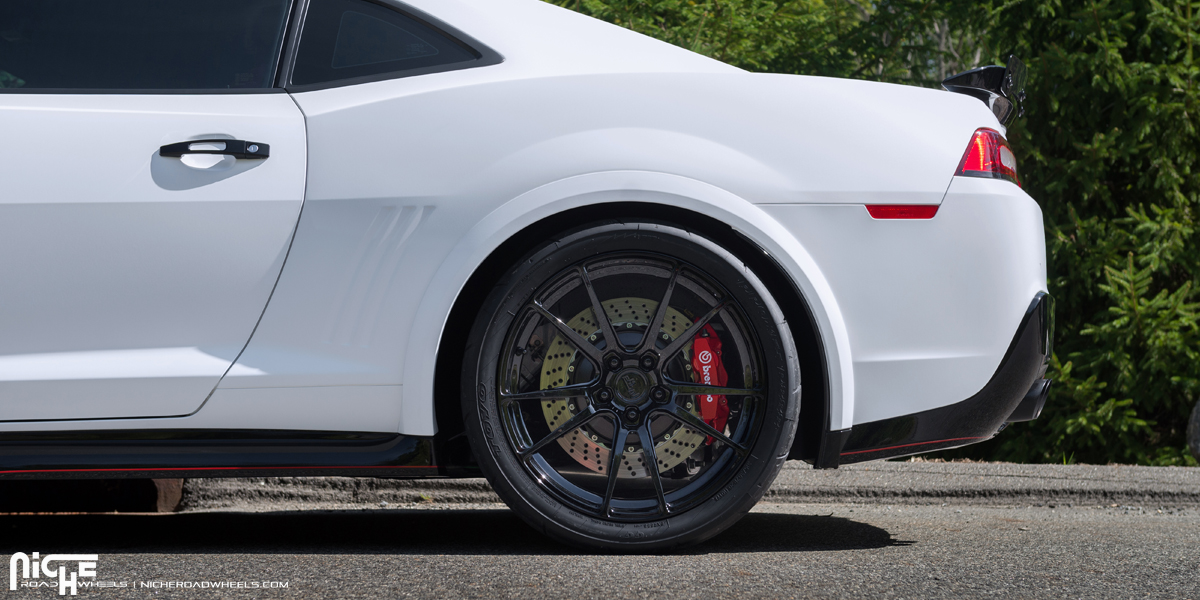 photo 2 Chevrolet Camaro custom wheels Niche Grand Prix 20x10.0, ET , tire size 285/35 R20. 20x11.0 ET 315/30 R20