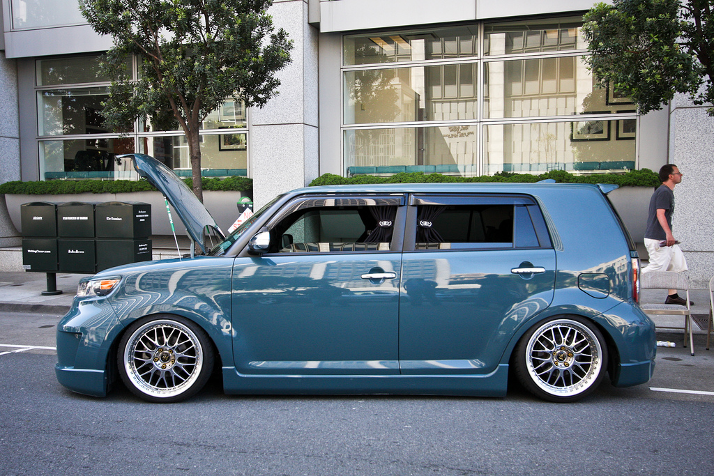 photo 8 Scion xB custom wheels Work VS-XX 18x8.0, ET +26, tire size 215/35 R18. 18x9.0 ET+38 225/35 R18
