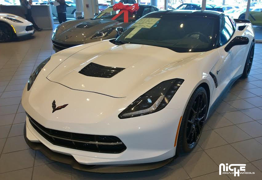 photo 2 Chevrolet Corvette custom wheels Niche Targa 19x, ET +50, tire size 245/35 R19. 19x ET+68 285/30 R19