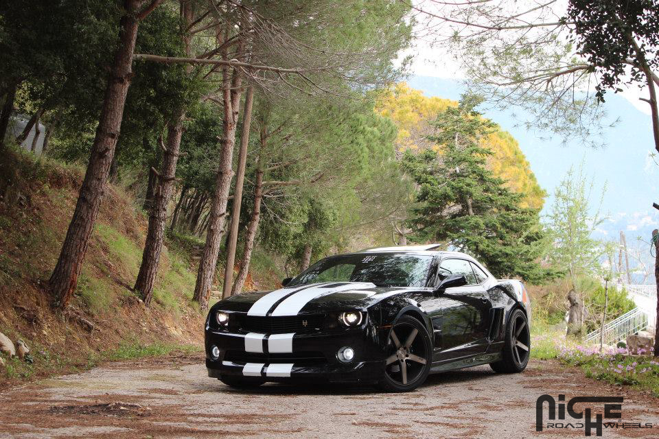 photo 3 Chevrolet Camaro custom wheels Niche Milan - M134 20x8.5, ET , tire size 275/40 R20. 20x10.5 ET 315/35 R20
